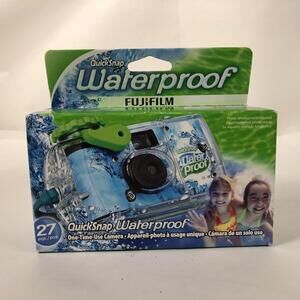 Fuji QuickSnap Waterproof 35mm Camera  Single Use 800 Film 27 Exp